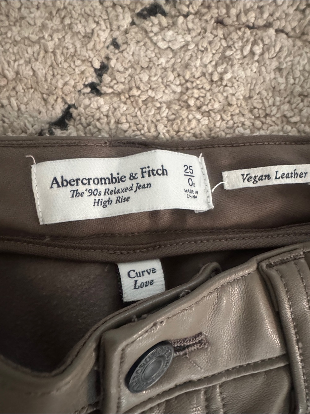 Abercrombie and fitch vegan leather pants size 25 - Picture 3 of 4